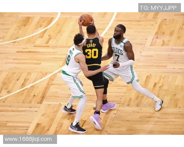 凯尔特人对勇士的精彩对决前瞻分析与赛季走势解析 凯尔特人对勇士的精彩对决前瞻分析与赛季走势解析